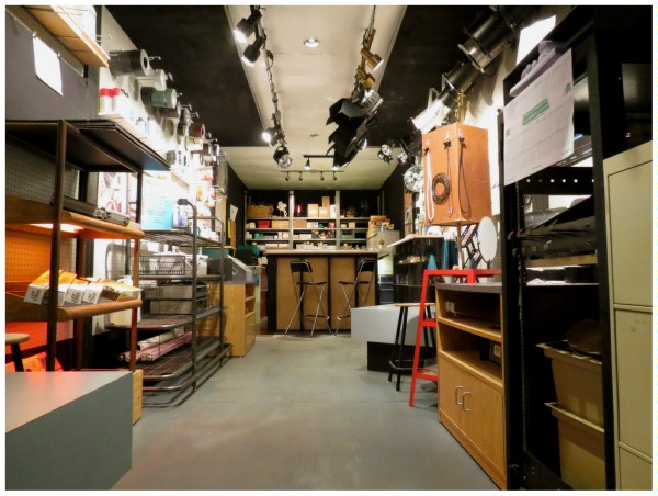 (Image: A Wide View of the AIEL Showroom with 
 Displayed Products)