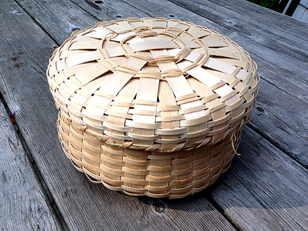 Lidded Ash Basket