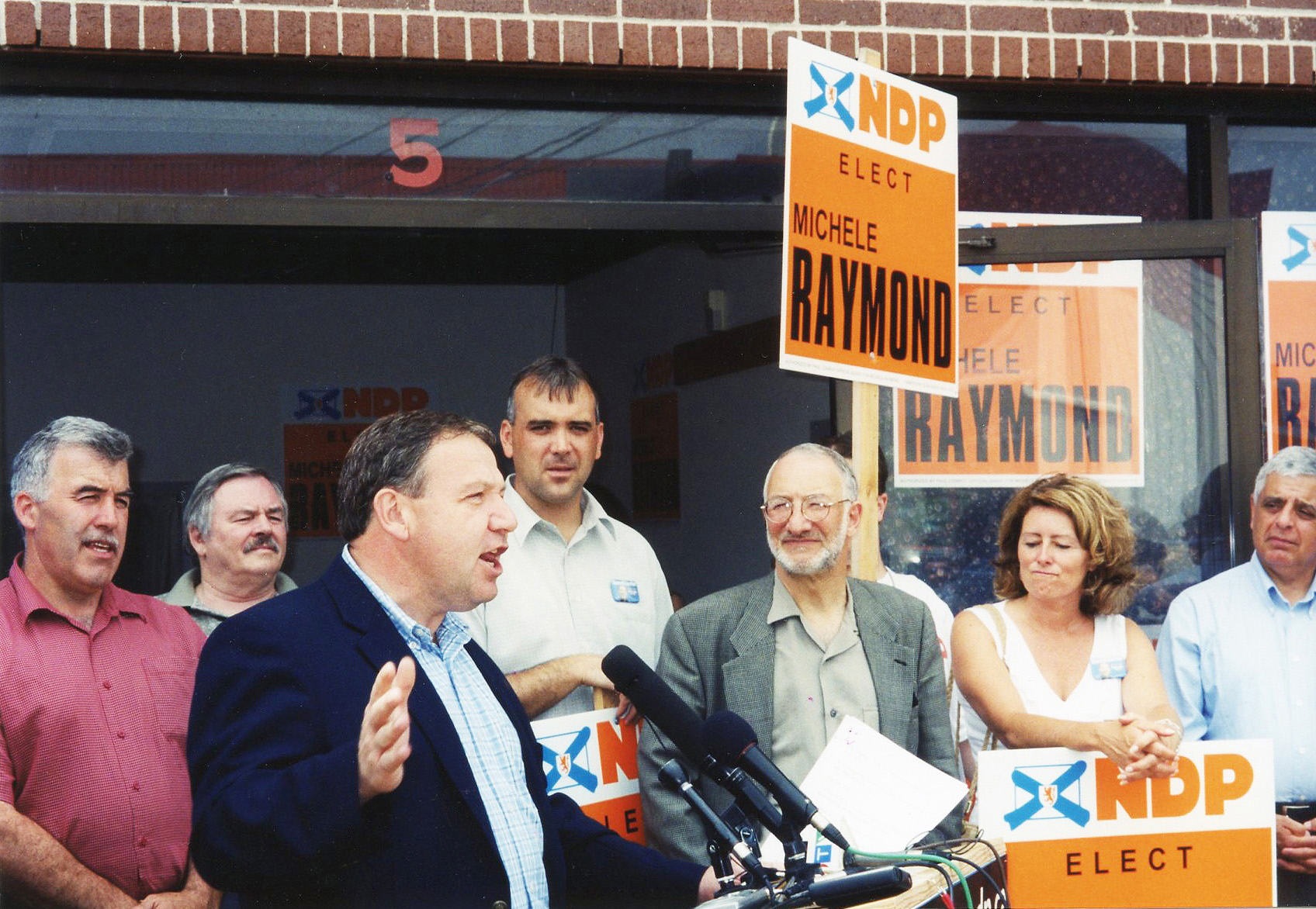 Howard Epstein during the 2003 election campaign.
