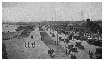 (Image: Boardwalk and Carousel Building)